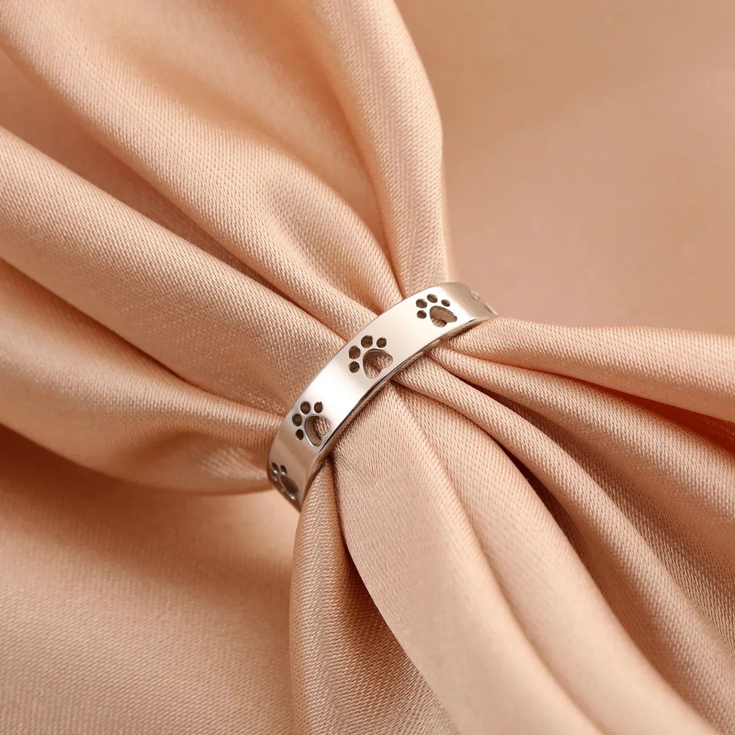 Goldfarbener Pfotenabdruck Ring