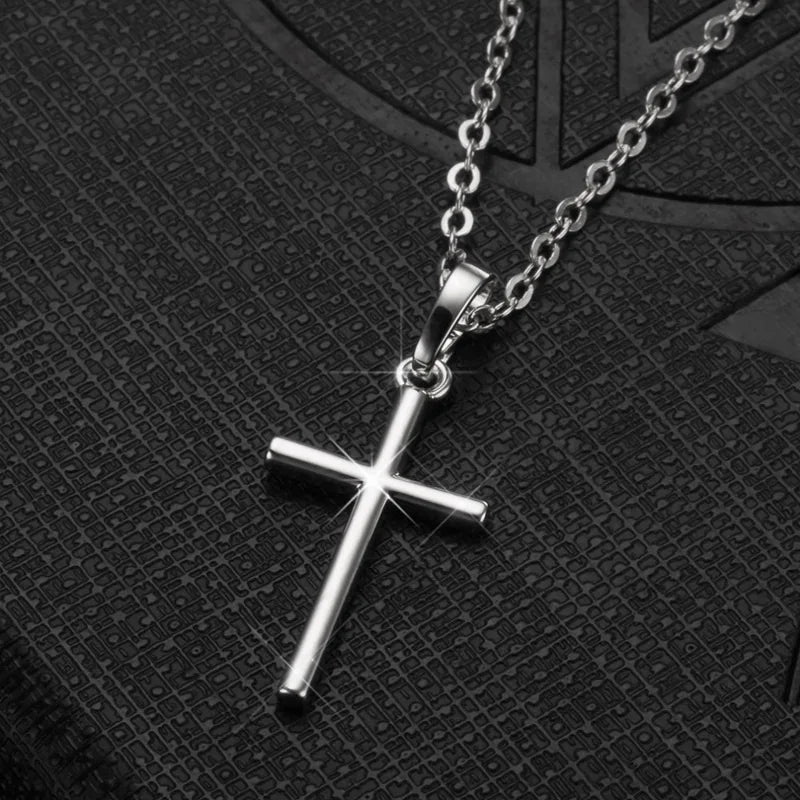 Klassische minimalistische Kreuz-Halskette Vergoldet