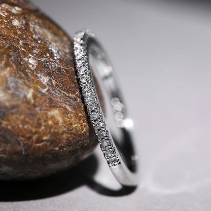 Feiner Vintage-Ewigkeitsring mit Zirkonien
