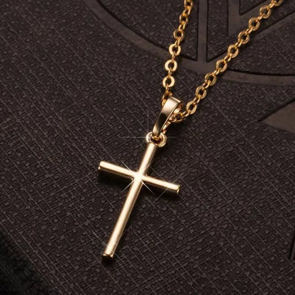 Klassische minimalistische Kreuz-Halskette Vergoldet