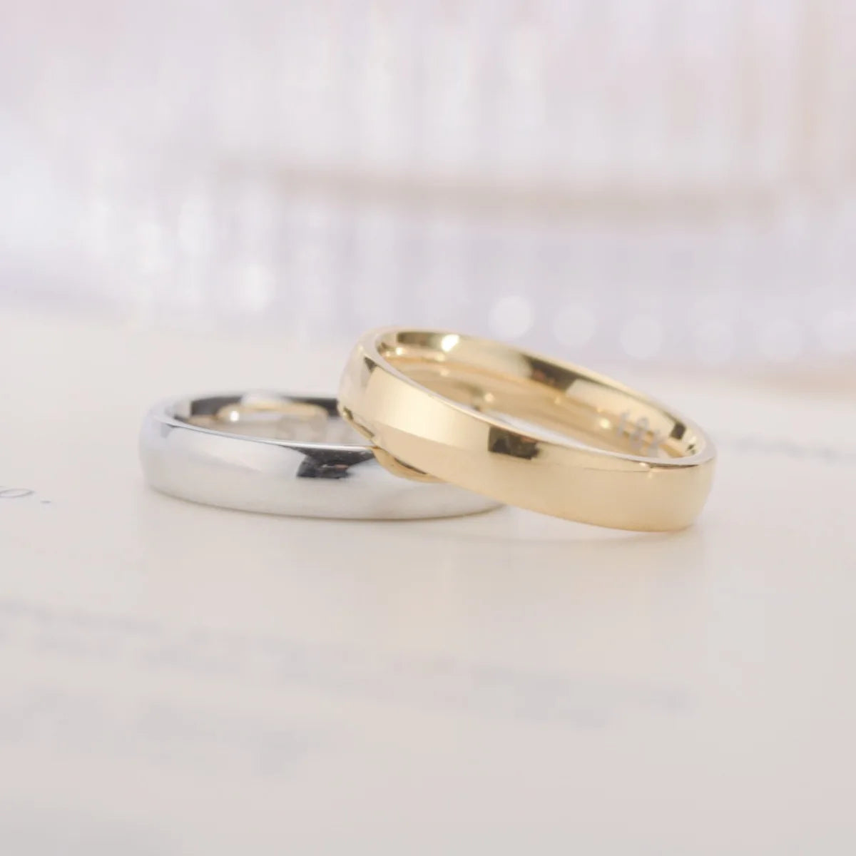 Klassischer Partnerring in Gold