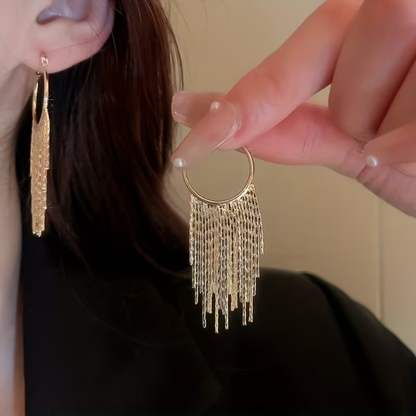 Elegante Quasten- und Glitzerketten-Ohrringe