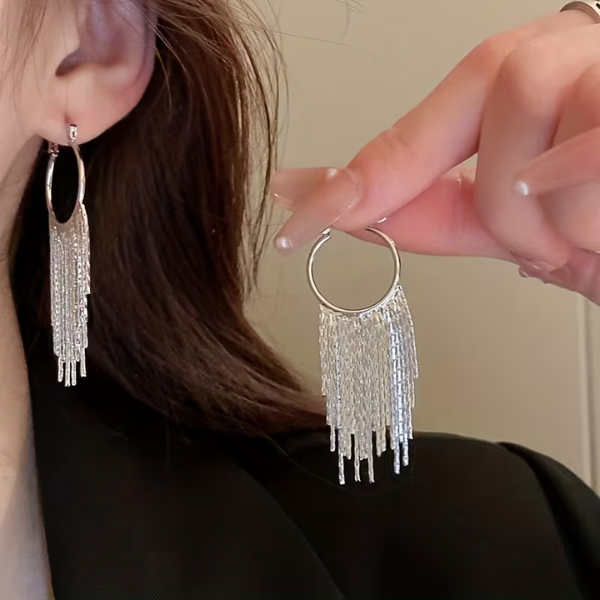 Elegante Quasten- und Glitzerketten-Ohrringe