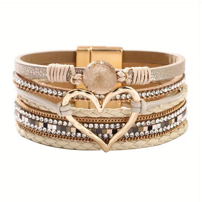 Boho mehrlagiges Armband mit goldenem Herz