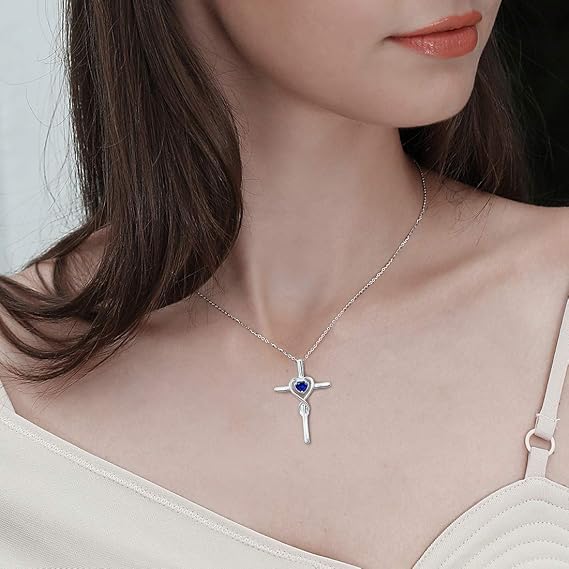 Saphir Herzstein Kreuz Halskette | Weißgold