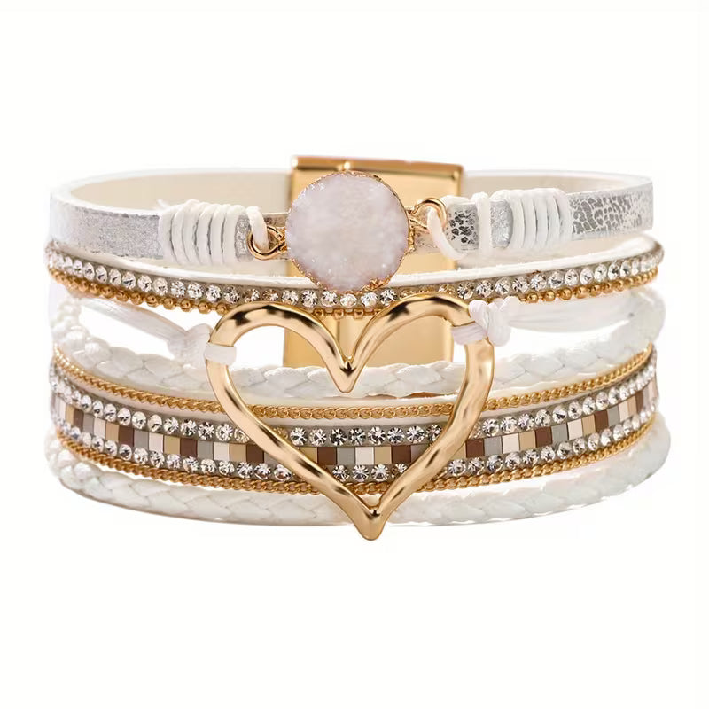 Boho mehrlagiges Armband mit goldenem Herz