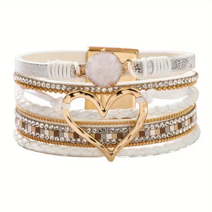 Boho mehrlagiges Armband mit goldenem Herz
