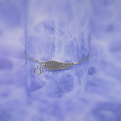 Silbernes Gedenkarmband mit Engelsflügel und Pfotenabdruck