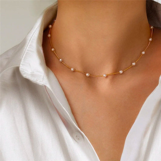 Kleine Perlen Halskette in Gold