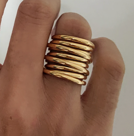 18 Karat vergoldeter Ring mit römischem Band