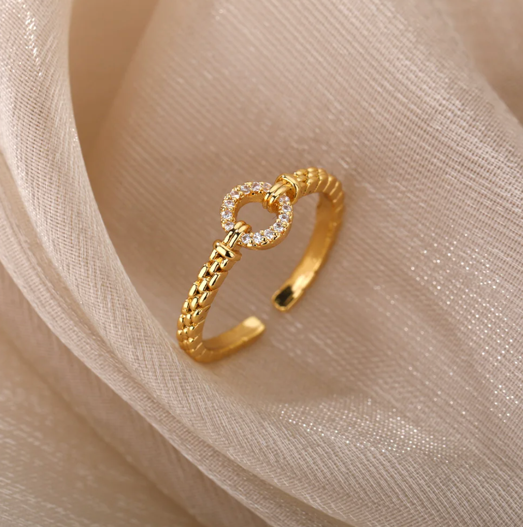 Ewiger Kreisring mit Zirkonia in 18K Gold Plating