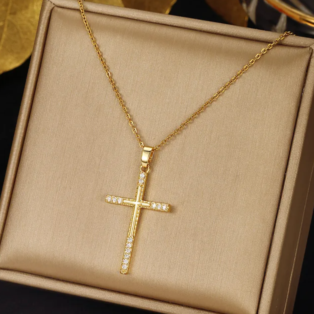 18K Gold Plated Halskette mit Langem Kreuz mit Zirkonia Steinen