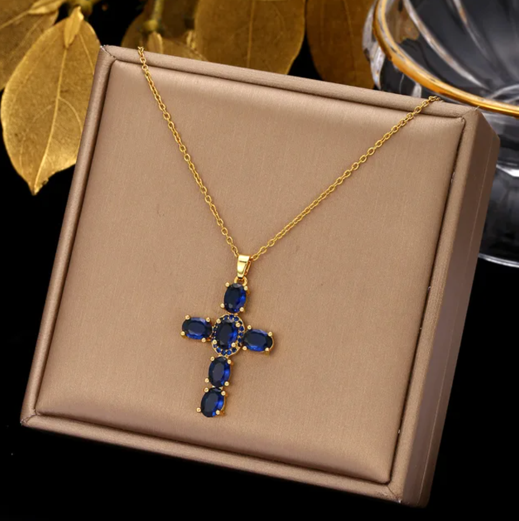 18K Gold Plated Halskette mit Blauem Kristallkreuz