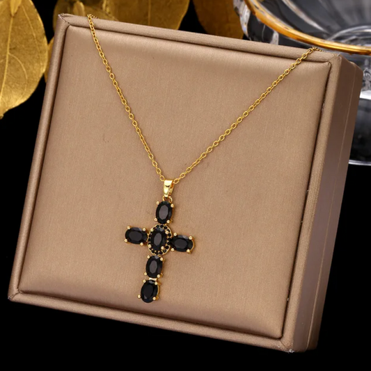 18K Gold Plated Halskette mit Schwarzem Kristallkreuz