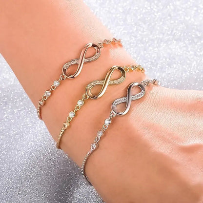 Verstellbares Unendlichkeits-Armband aus Silber