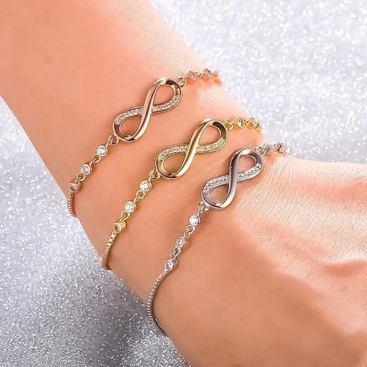 Verstellbares Unendlichkeits-Armband aus Silber