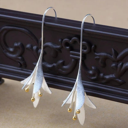 Elegante Silberblumen Ohrringe