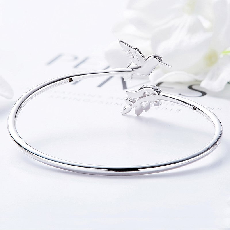 Verstellbarer Kolibri Ring mit Strass Diamant