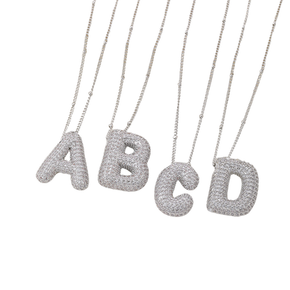 Bubble Letter Initialen Halskette Set | Weißgold