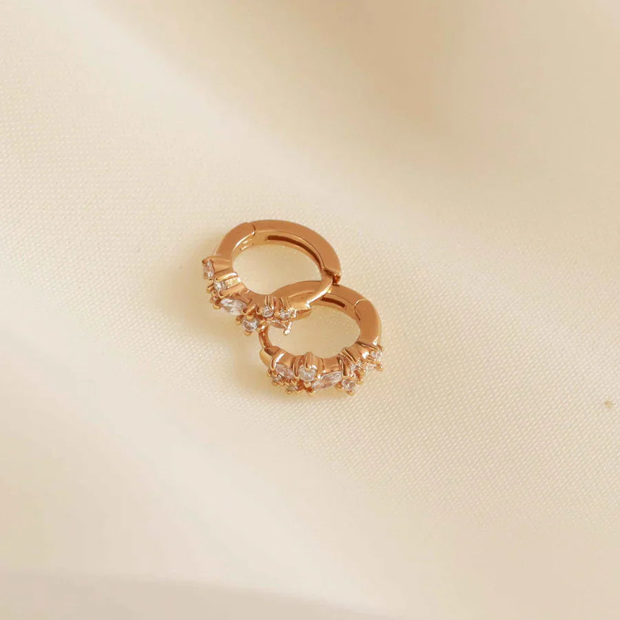 Crystal Cluster Huggies | Weißgold