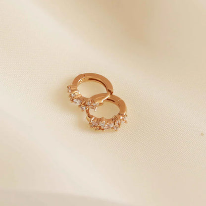 Crystal Cluster Huggies | Weißgold