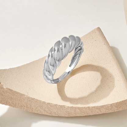 Croissant Ring | Weißgold
