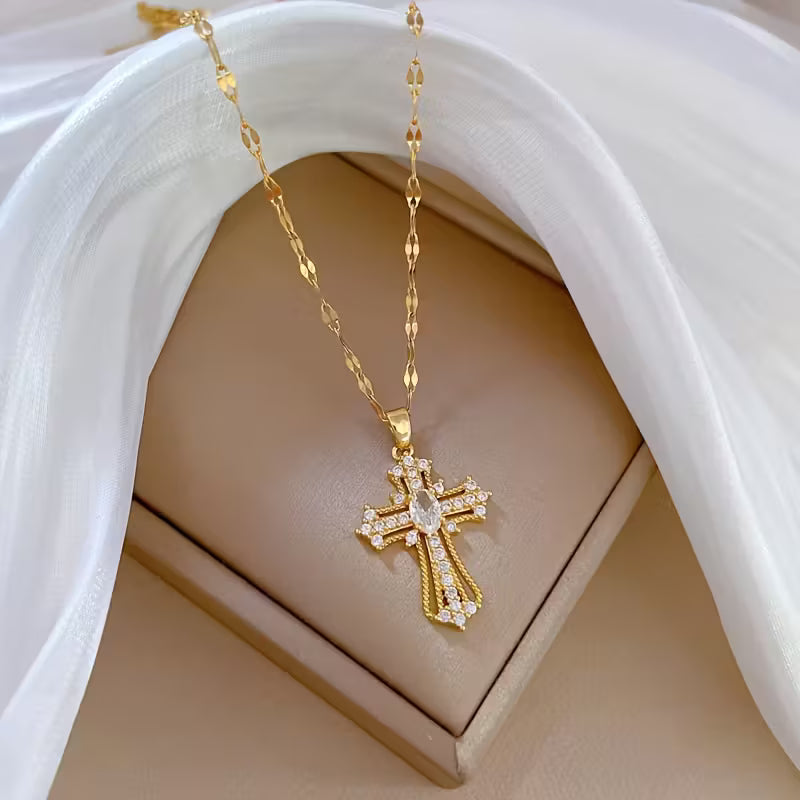 Moderne Kreuz-Halskette aus Edelstahl