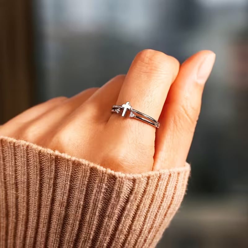 Eleganter Ring aus kubischem Zirkonia