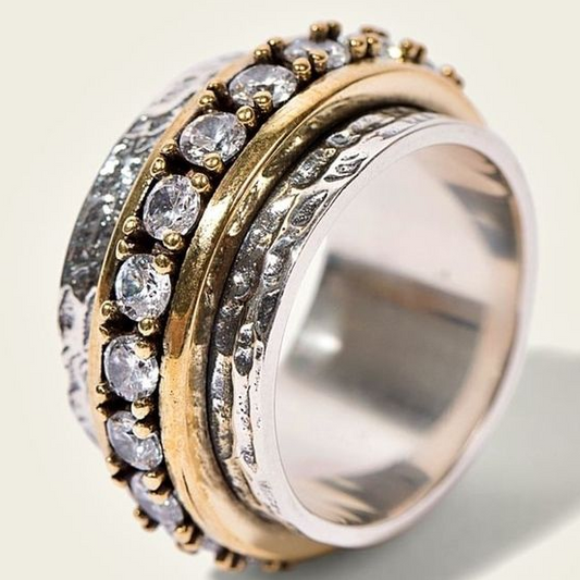 Vintage-Ring aus Gold und Silber mit Zirkonia